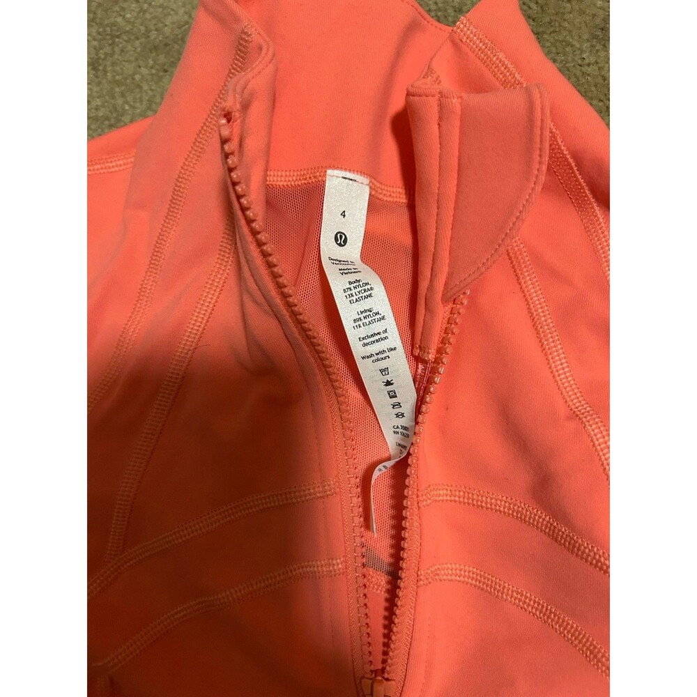 NWT Lululemon Define Jacket *Luon Size 4 Raspberry Cream RPCR - Picture 9 of 10